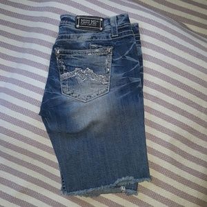 Miss Me Bermuda shorts